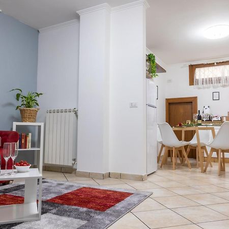 20 Min Aeroporto Fco - Casa Tranquilla Con Parcheggio Esterno Gratuito Acilia Exteriér fotografie